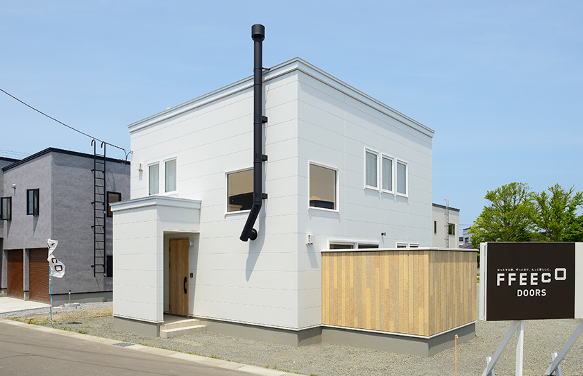 FFEECO DOORS(フィーコドアーズ)